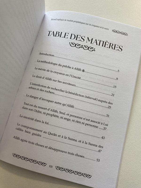 Recueil expliqué de Hadith prophétiques sur la croyance et le suivi – Image 2