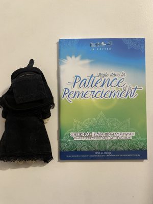 Règle dans la patience et le remerciement